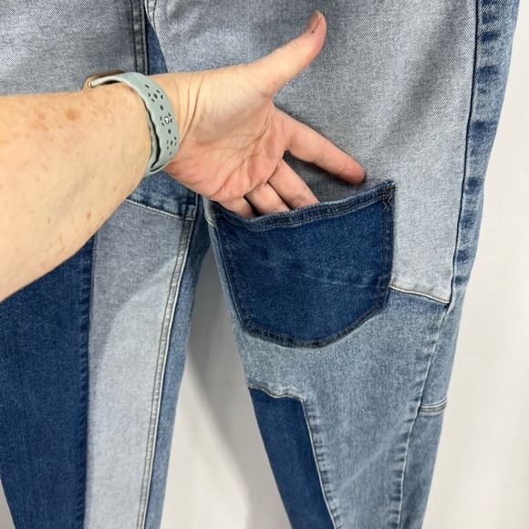 Akira deconstructed, patchwork, frayed bell, bottom, jeans, 17/32 - Picture 12 of 12